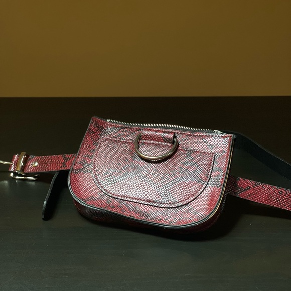 Red Snake Skin Belt Purse PU Leather - Picture 1 of 6